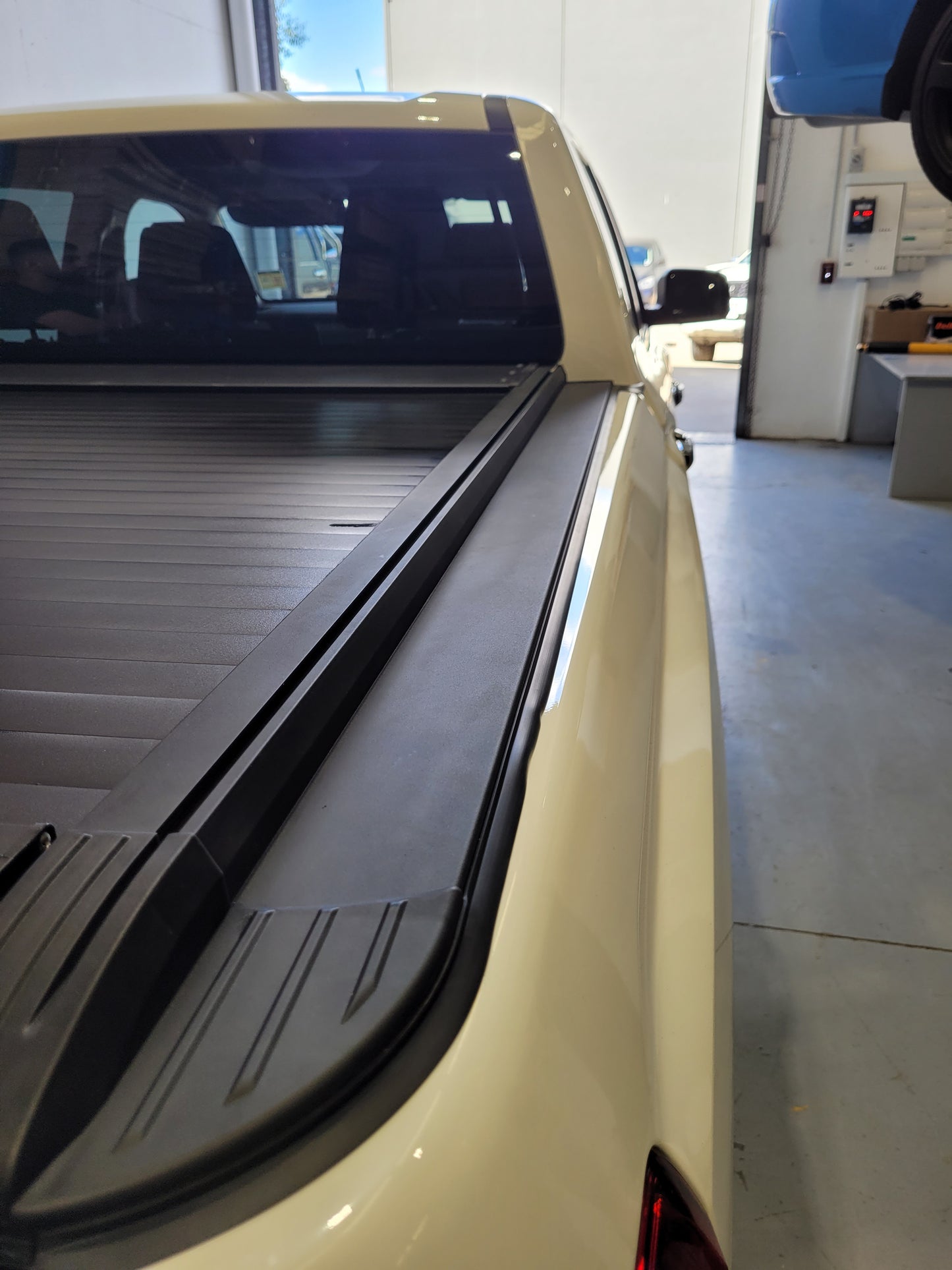 Roll Top HD2 Generic Electric for Ford Ranger Utes