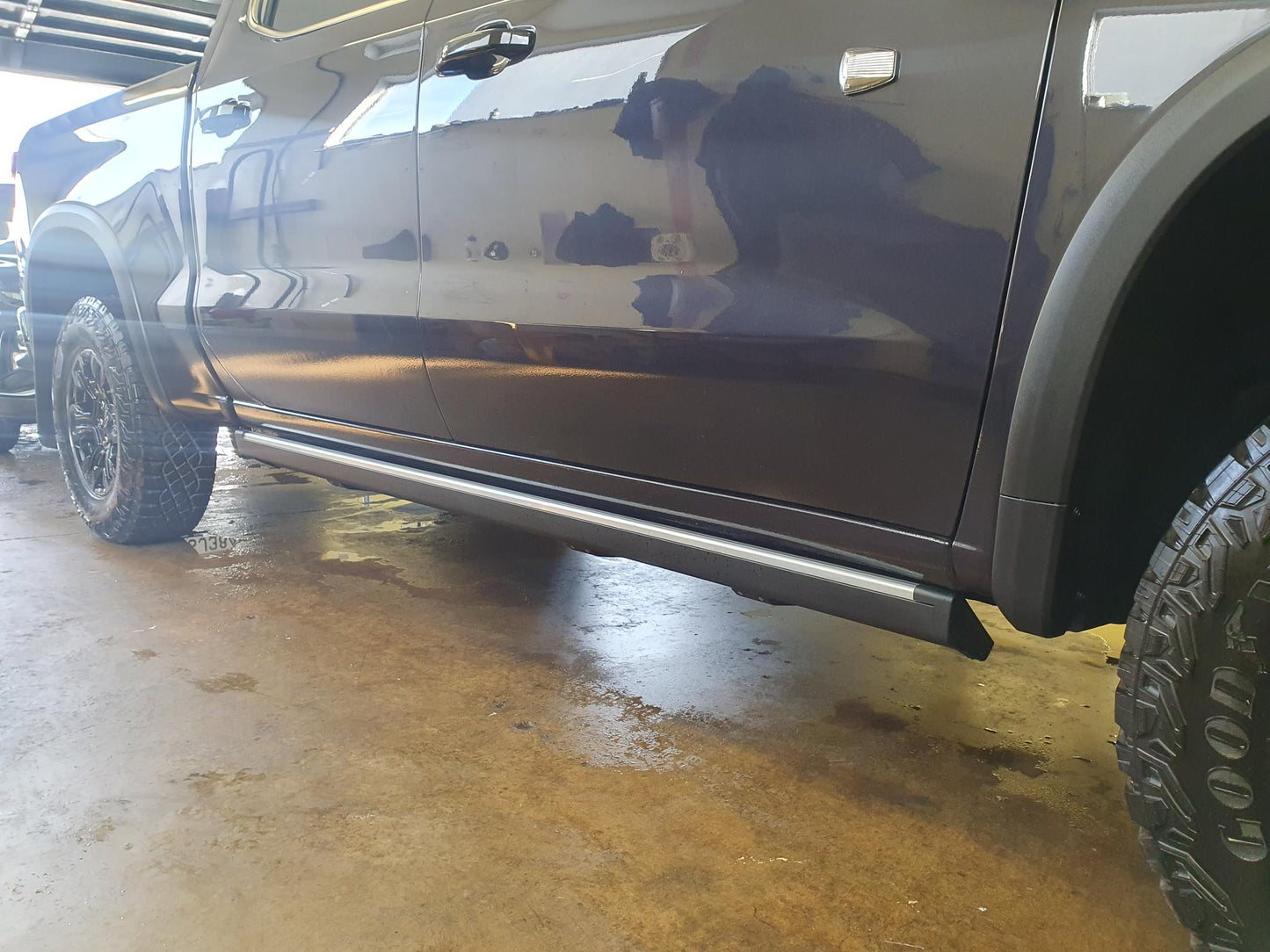 Electric Side Steps for Next Gen Ford Ranger / Ford Everest / VW Amarok