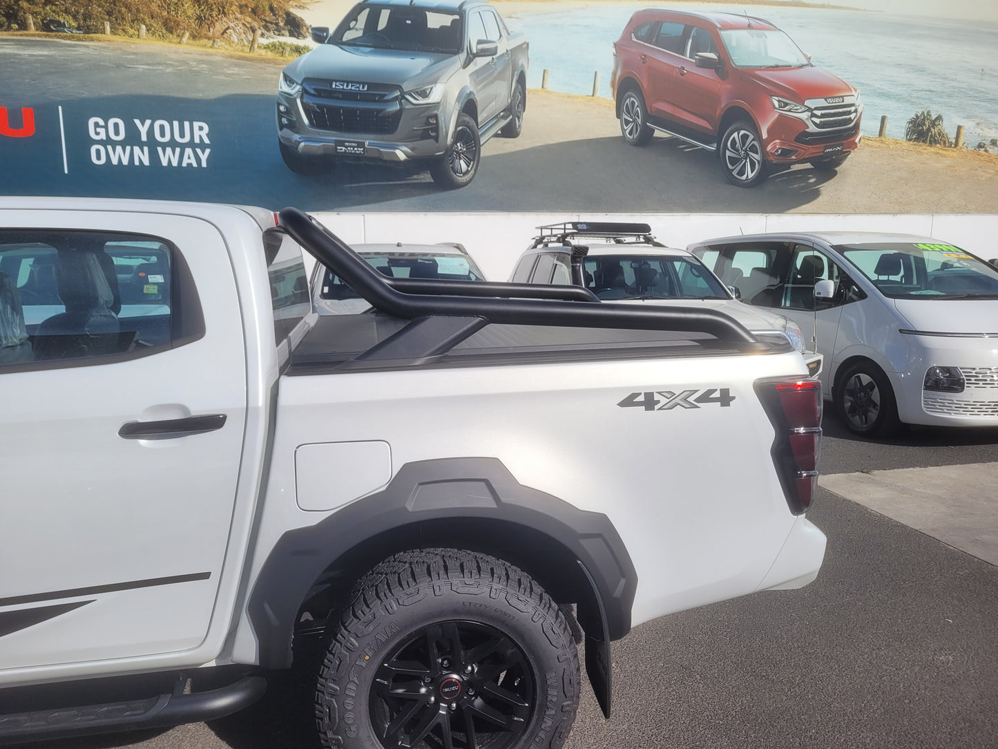 Isuzu Roll Top Electric HD5 Dual Cab Utes