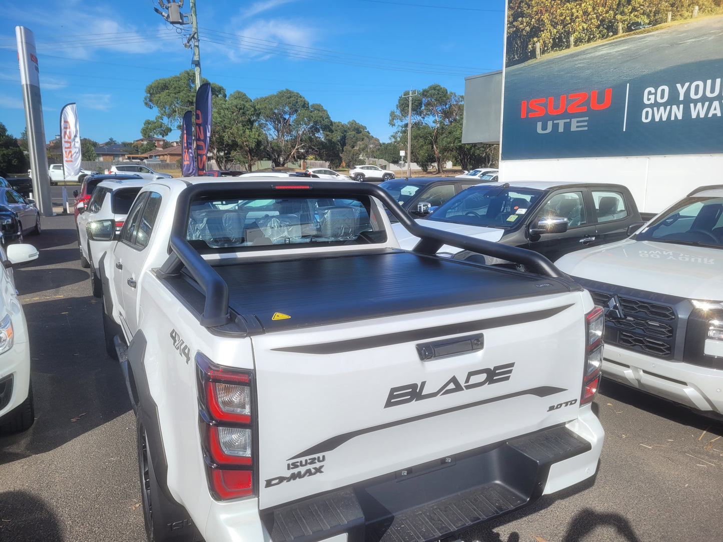 Isuzu Roll Top Electric HD5 Dual Cab Utes