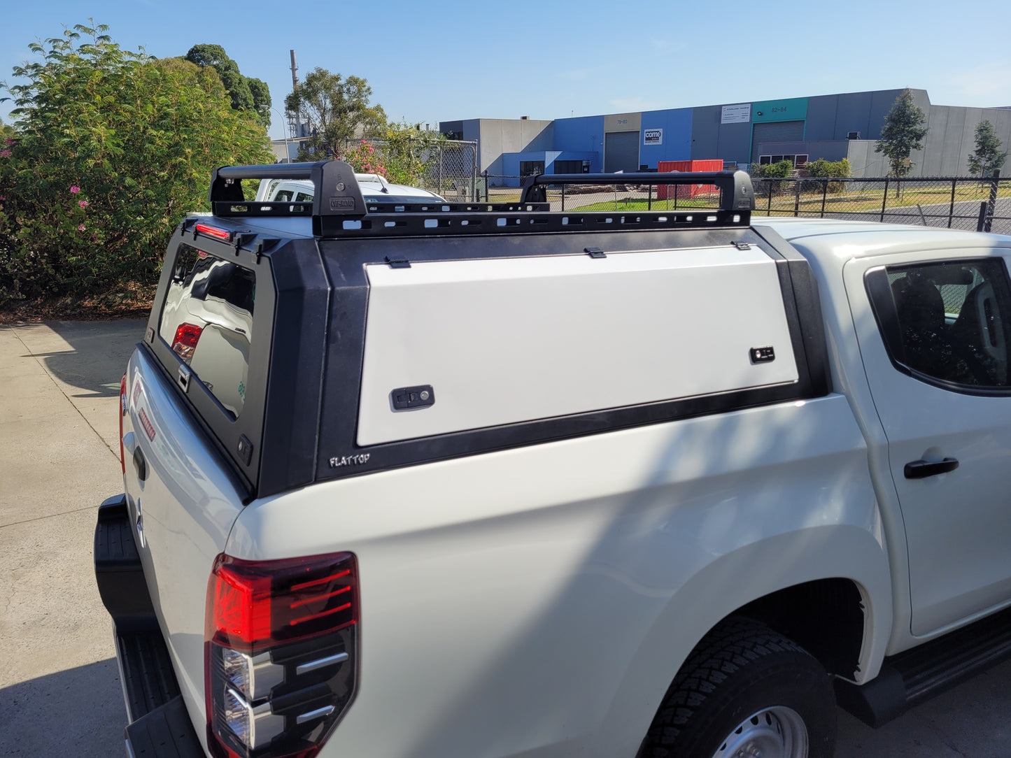 Trade Canopy for Nissan Navara D23+ Autolock rear tailgate