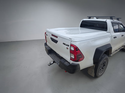 Toyota hilux ute lid  E-Series Automatic N80