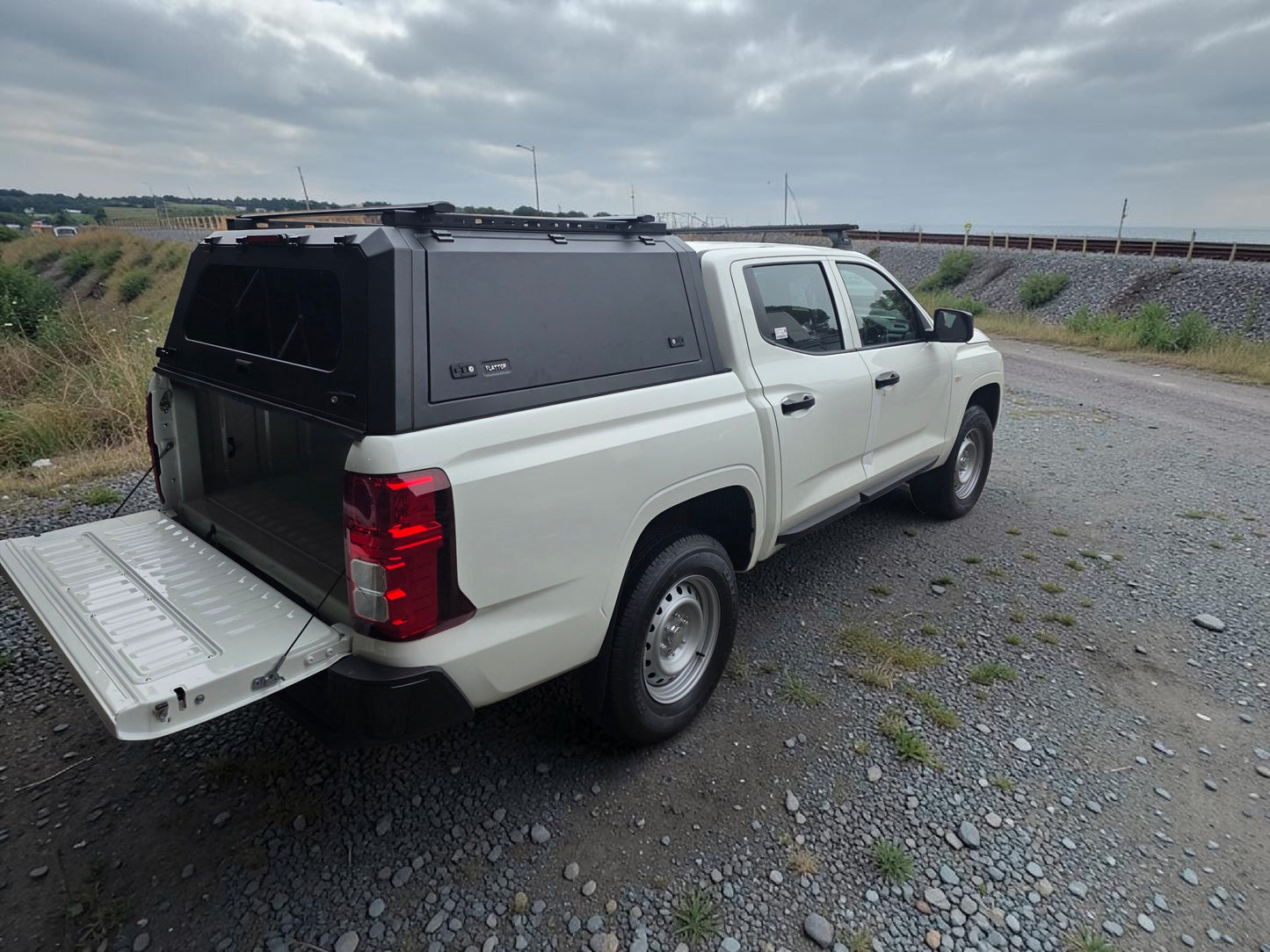 Mitsubishi Triton  G3 trade Canopy